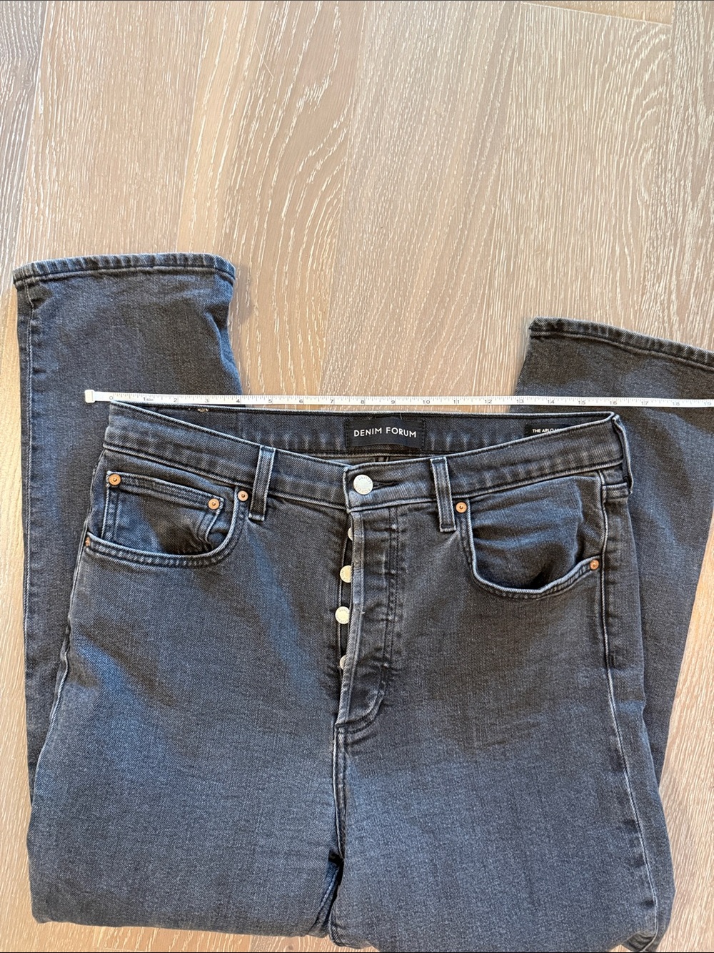 Denim Forum the Arlo High Rise Straight Leg Faded Black Jeans Size 31 - Picture 14 of 17